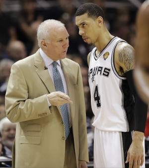 Ginobili sparks Spurs to Game 5 win