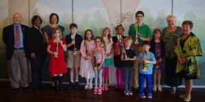 Lake County Public Library presents Read-a-Thon awards