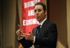 Motivational speaker tells how to attract, keep talented employees