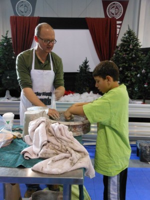 Fifth-graders create castles with local artist
