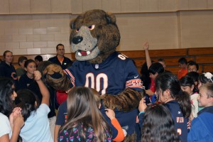 Subway, Bears mascot Staley rocks Franklin Elementary with healthy message and silly antics
