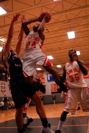 Dyer's Curington verbally commits to DePaul