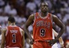 Bosh scores 34, Heat top Bulls 96-85 for 2-1 lead