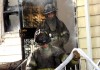 Family escapes burning home