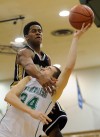 Noll hangs on against Valpo