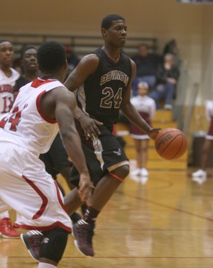 Bowman's Dillard shines big in soph showdown