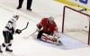 Richards lifts Kings past Blackhawks in shootout