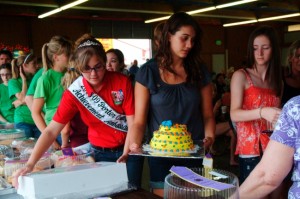 Grand Champion cake fetches $2,000  