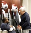 Patriots owner calls team 'extended family'
