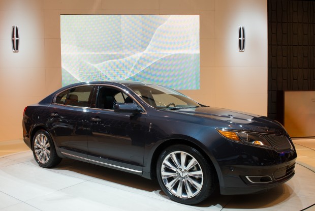 Ford seeks better reception to Lincoln redesigns