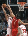 Rockets rally past Bulls