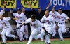 Twins deny Tigers, Granderson AL Central title  