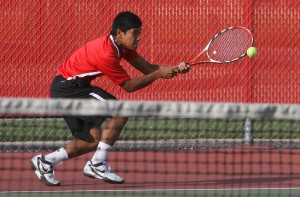 Valparaiso wins 17th straight boys tennis sectional
