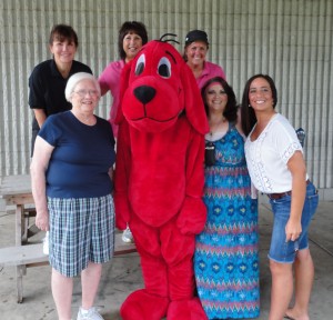 Clifford brings books to children in Hammond parks