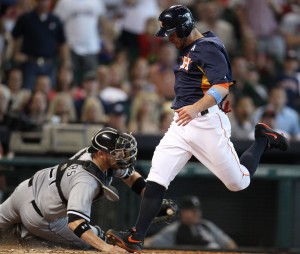 Astros win 4th straight over White Sox
