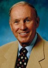 Ex-State Farm agent believed in giving back
