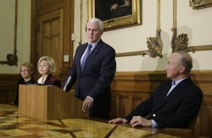 Pence, Daniels meet to plan transition