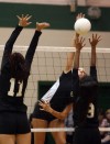 Ridgewood meets Illiana Christian in girls volleyball