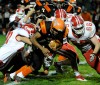 Bulldogs use big plays to keep Slicers winless