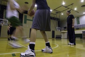 Jeanette Gray steps down as VHS girls basketball coach