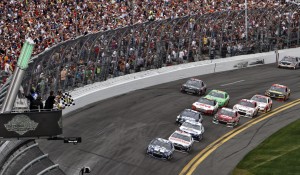 Junior finishes 2nd after late charge at Daytona