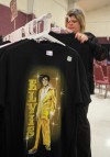 Fans get all shook up over Elvis