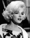 Look of old Hollywood glamour is a modern favorite