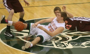 Valpo boys rally from 12 down, then holds off Chesterton 