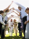 A wedding expert helps navigate the way to be a good wedding guest