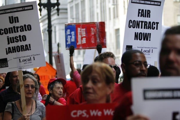 Sides dig in as Chicago teachers strike looms