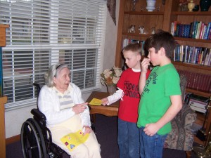 Student Council members visit nursing home residents