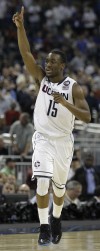 UConn holds on for one-point win over Kentucky
