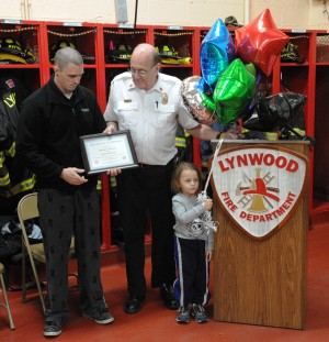 Lynwood lauds boy who alerted family to fire