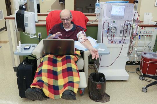 Dialysis patient runs several social media pages