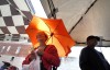 Rainy day, die-hards mark last day of Hobart's Summer Market on the Lake