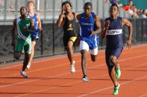 Lowell’s Shanks makes most of final meet of 2012