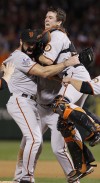 Giants win World Series behind Lincecum, Renteria