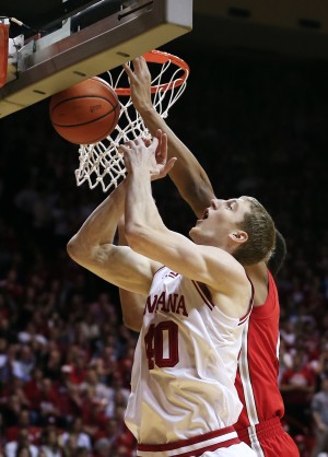 COLLEGE BASKETBALL ROUNDUP: Buckeyes spoil No. 2 IU's Senior Night