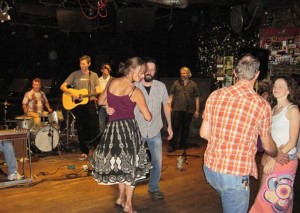 Chicago's Hidden Country Music: It's worth the search for rustic fun and boot-kicking music in the Windy City 