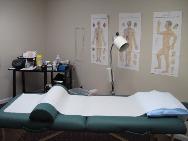 Treatment Room at Munster Medical Acupuncture and Wellness Clinic ...