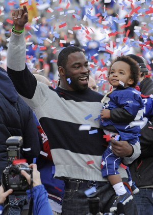 Tens of thousands greet Super Bowl champs in N.J.  