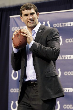 Colts add Stanford TE to Luck's new toy collection