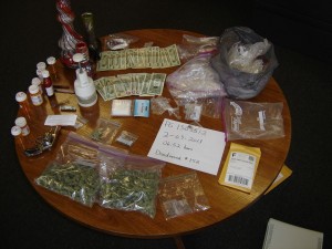 Cops: Burglars hit garage where drugs were dealt