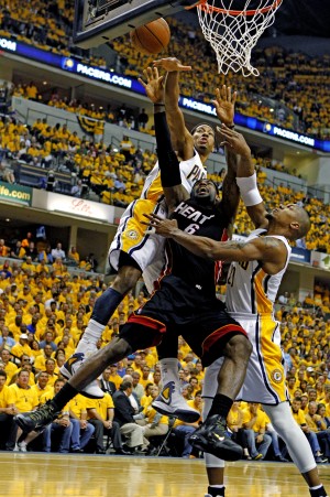Wade, James lead Heat past Pacers