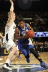Abromaitis leads No. 9 Notre Dame past Seton Hall
