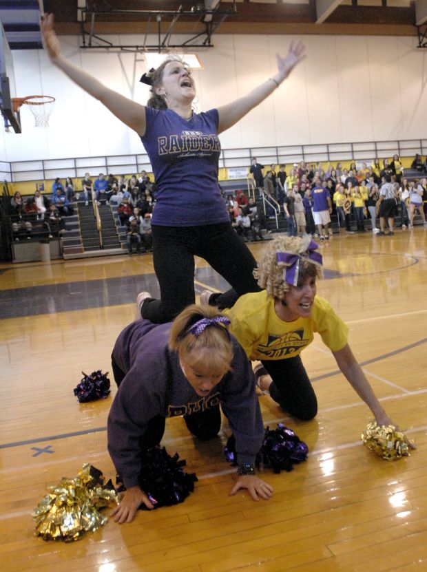 Photos: BHS Faculty vs seniors Basketball Shootout : Gallery