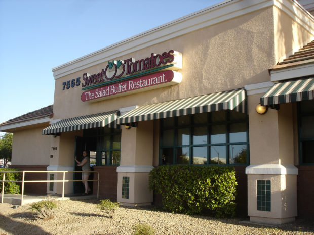 How It Works Weight Watchers Points & Points Plus For Restaurants We are currently updating all of our restaurants with the new Points Plus. Please bear with us! 5 Guys Burgers & Fries Subway Taco Bell.