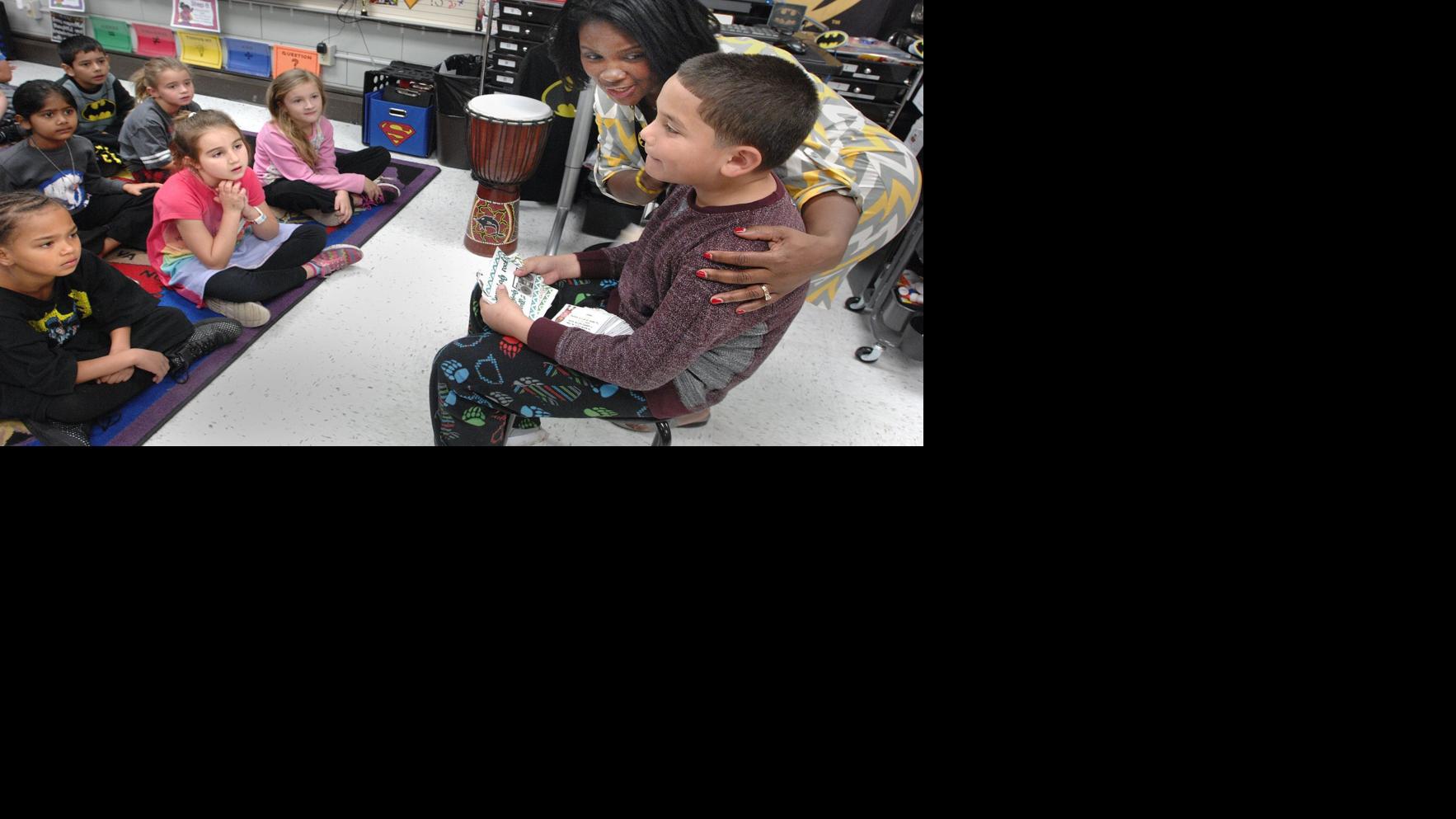 In energized D-87 teacher's class, every day is 'best day' - Bloomington Pantagraph