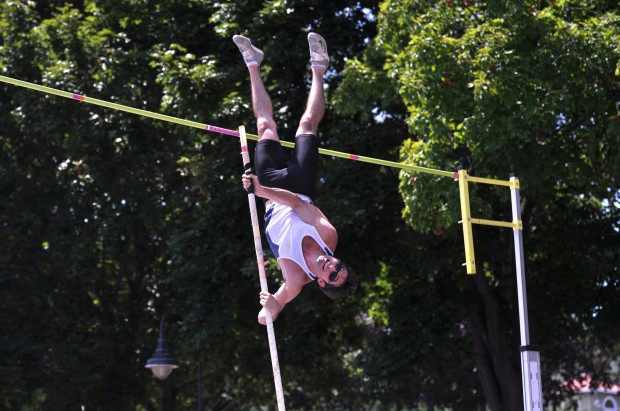 pole vault