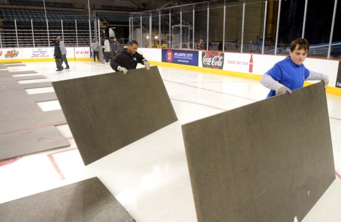 boardwalk hall ice